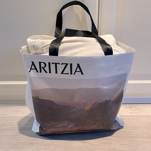 ❣️SOLD❣️ Aritzia closet clear out! Grab bag of 11 pieces all in XS